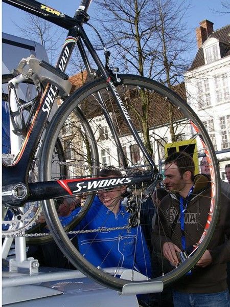 Belgian Stijn Devolder and the rest of his Quick Step team ran traditional box-section tubulars.