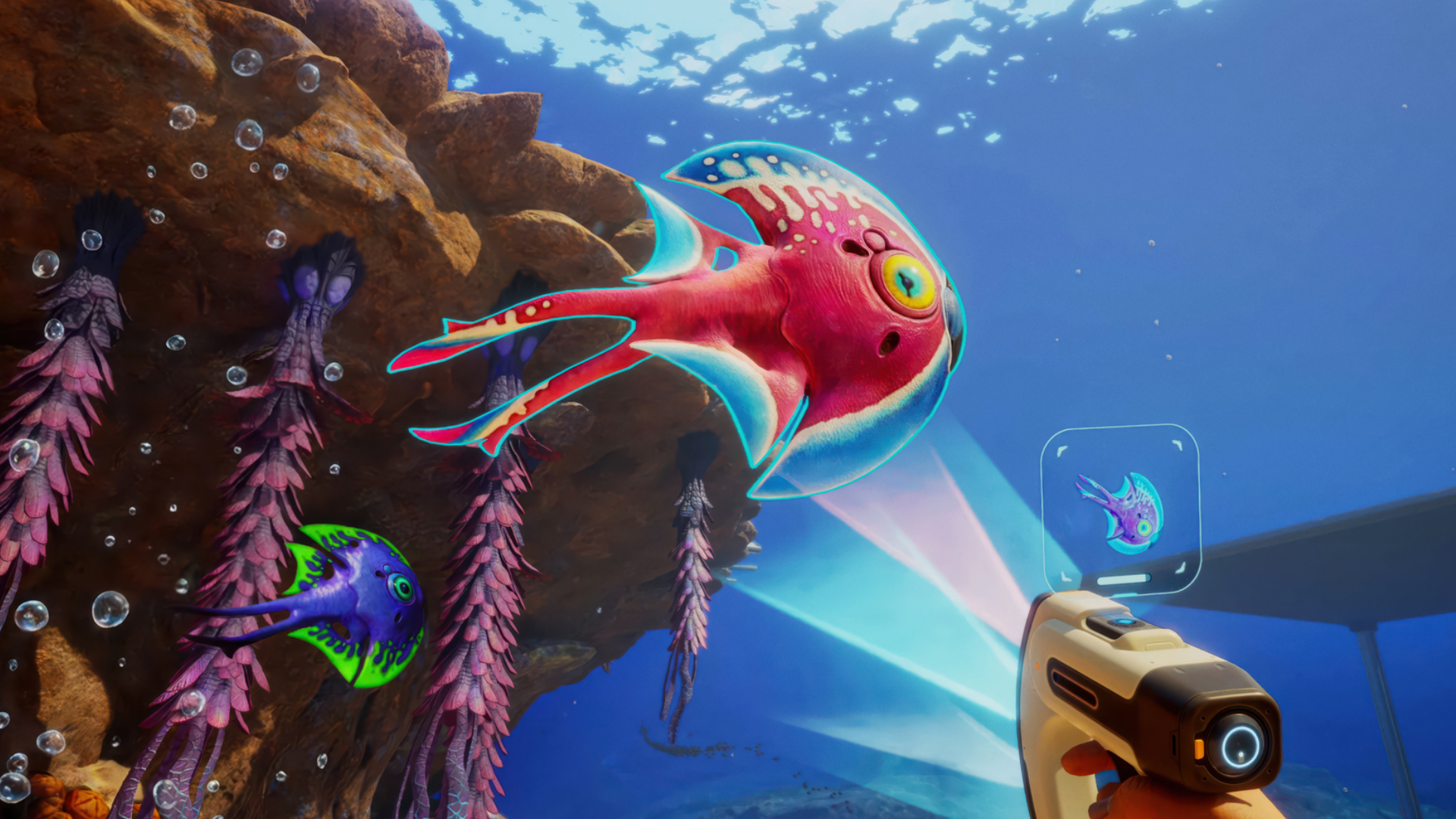 A player scans an alien fish in Subnautica 2.