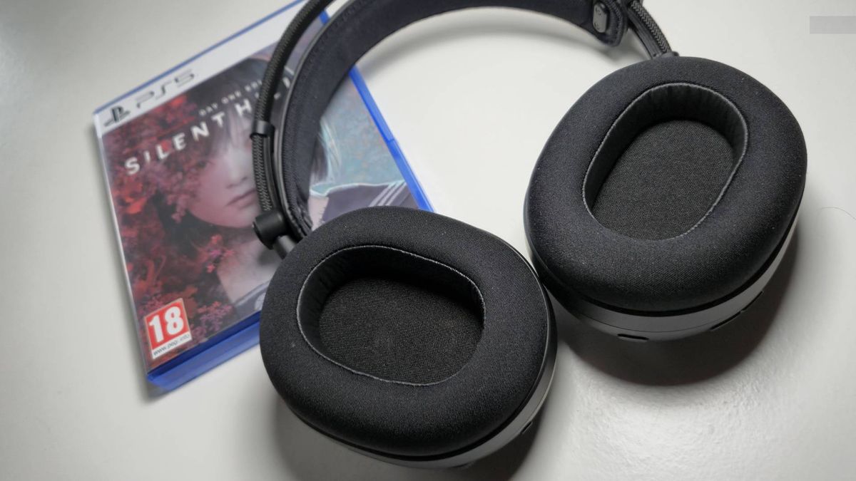Photo of the inside of the earcups of the H9 II headset, while it leans on the PS5 box for Silent Hill f.