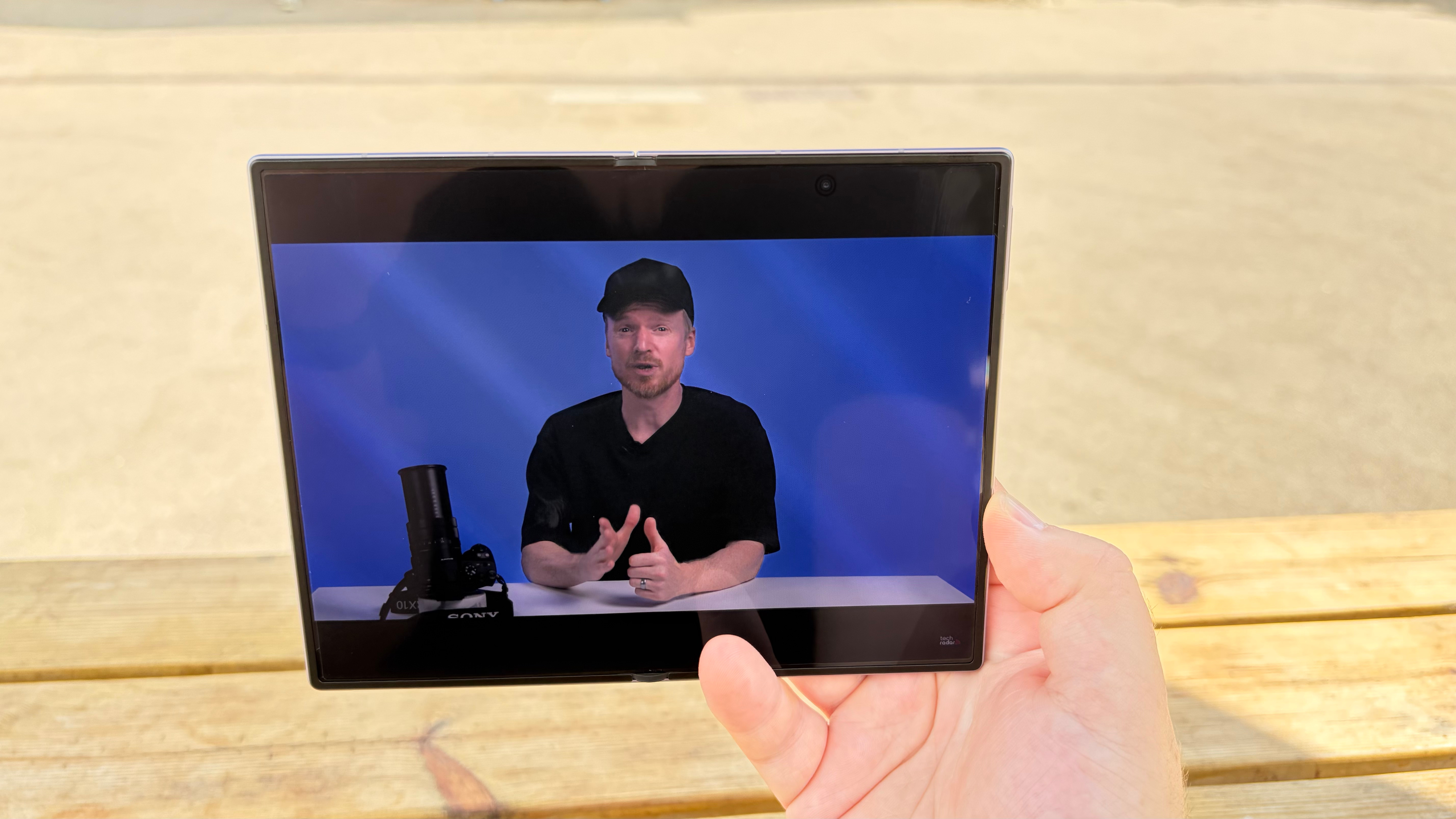 Samsung Galaxy Z Fold 8 inner screen playing video