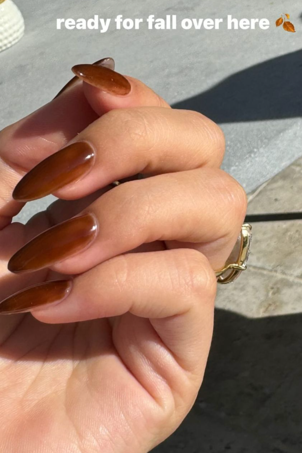 The 19 Best Hailey Bieber Nails Top the Glazed Donut Manicure Trend ...