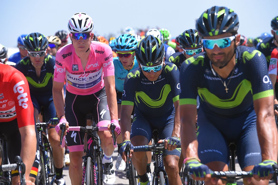 Bob Jungels continued in the maglia rosa