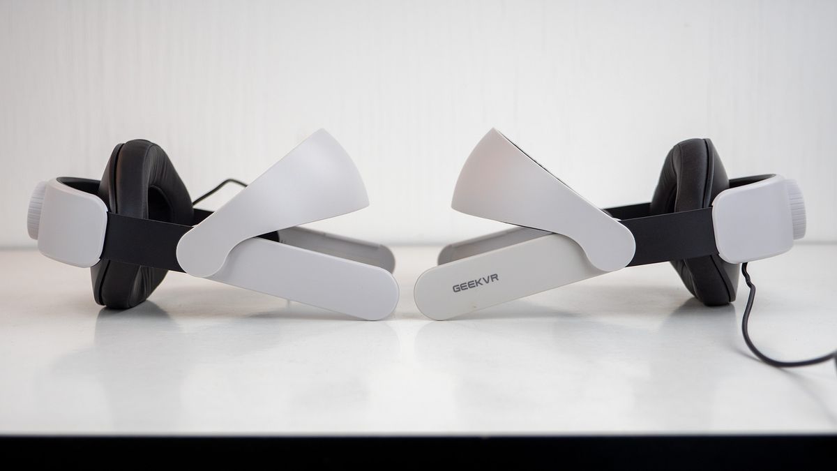 Comparing V1 to V2 of the GeekVR Q2 Pro