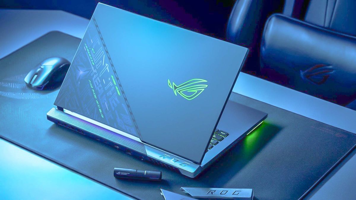 The Asus ROG Strix Scar 17 SE is a beastly gaming laptop with a unique  feature | Tom's Guide