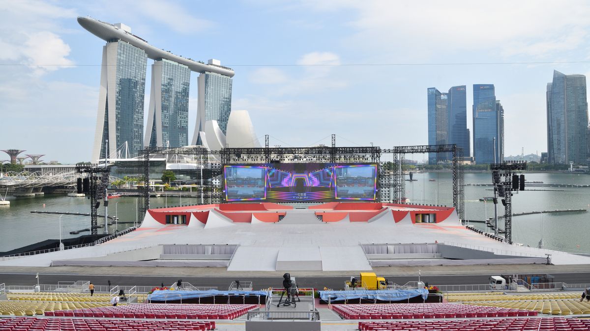 d&amp;b audiotechnik KSL system stands proud for Singapore National Day Parade.