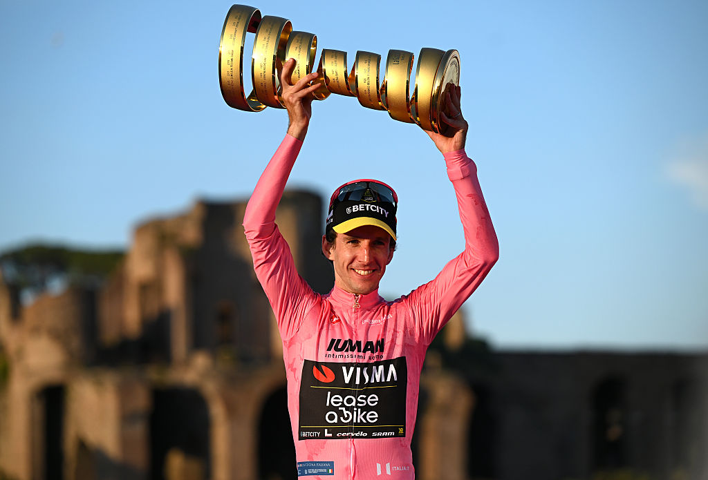 Giro d'Italia: Simon Yates clinches overall victory as teammate Olav Kooij takes final stage
