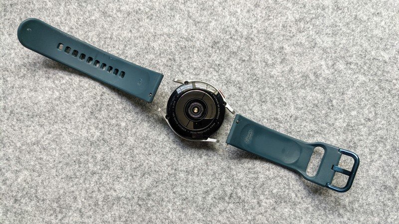 how do i change the band on my samsung galaxy watch 4