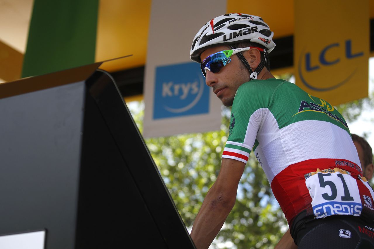 Fabio Aru (Astana) signs on