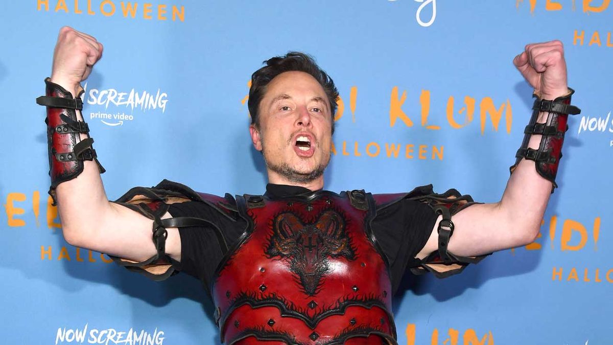 Elom Musk wearing a Devil&#039;s Champion-Leather Armor set