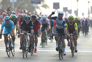 Mark Cavendish (Dimension Data) beats Elia Viviani (Team Sky) to win stage 2 at 2016 Abu Dhabi Tour