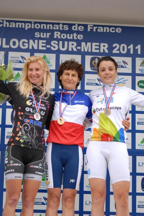 The elite women's podium: Ferrier-Bruneau, Longo and Cordon