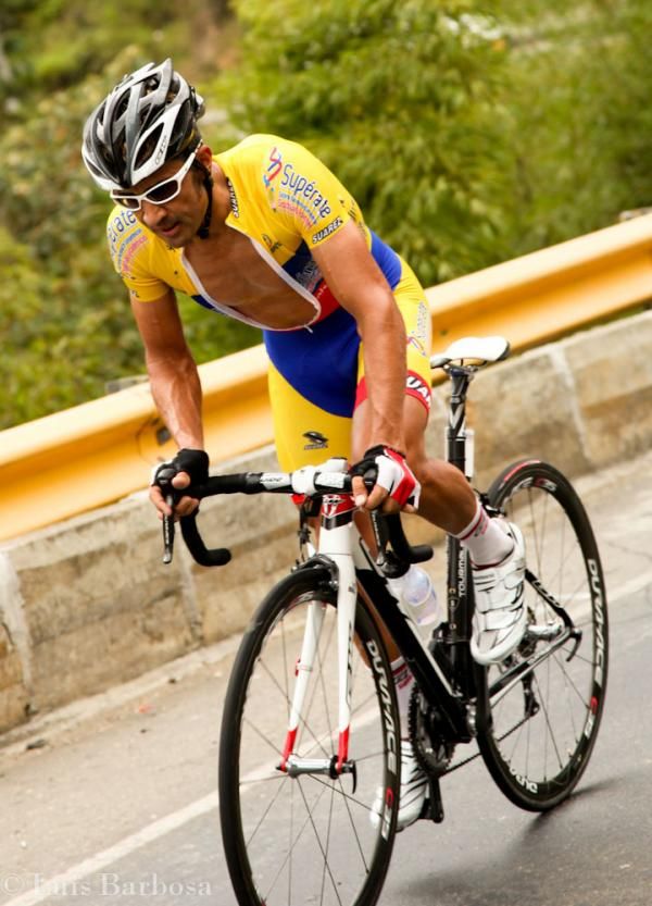 Felix Cardenas (Gw Shimano-Chec-Envia) would defend his yellow jersey on the final stage time trial to win the Vuelta a Colombia for the second straight year.