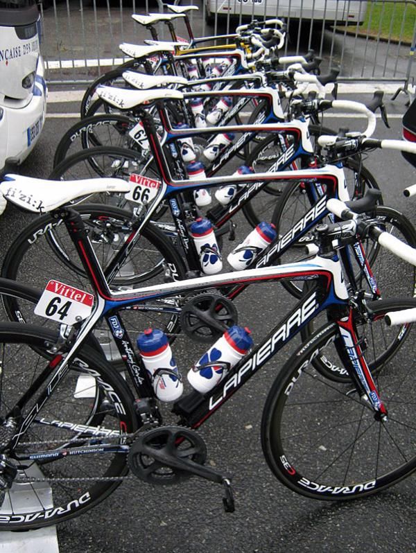 The Lapierre bikes ready for the Francaise des Jeux riders.