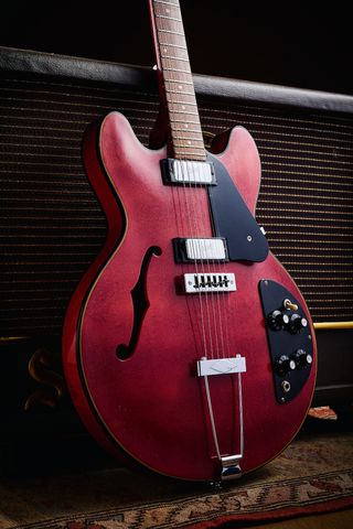 Gibson ES-325 from the Peter Green Collection at Bonhams