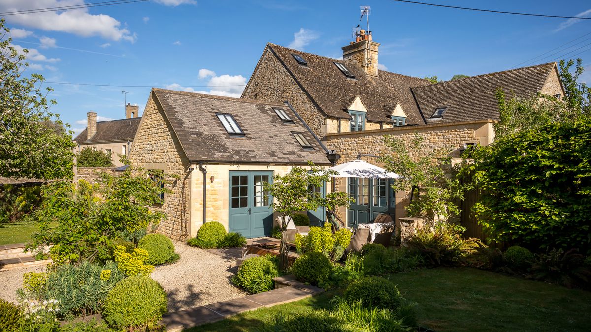 stone cottage extension and renovation