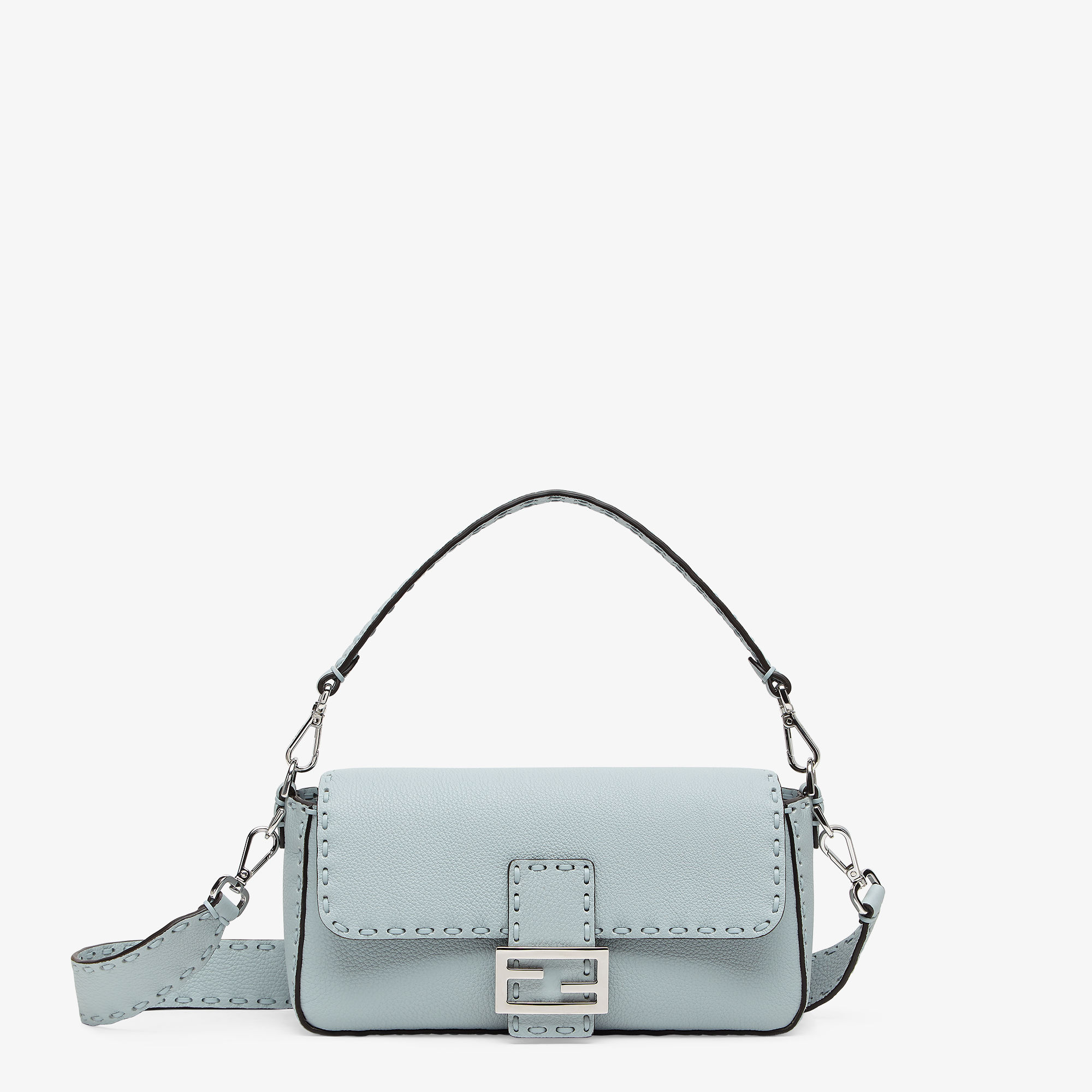 Baguette Light Blue Selleria Bag dengan 612 Topstitch yang dijahit tangan