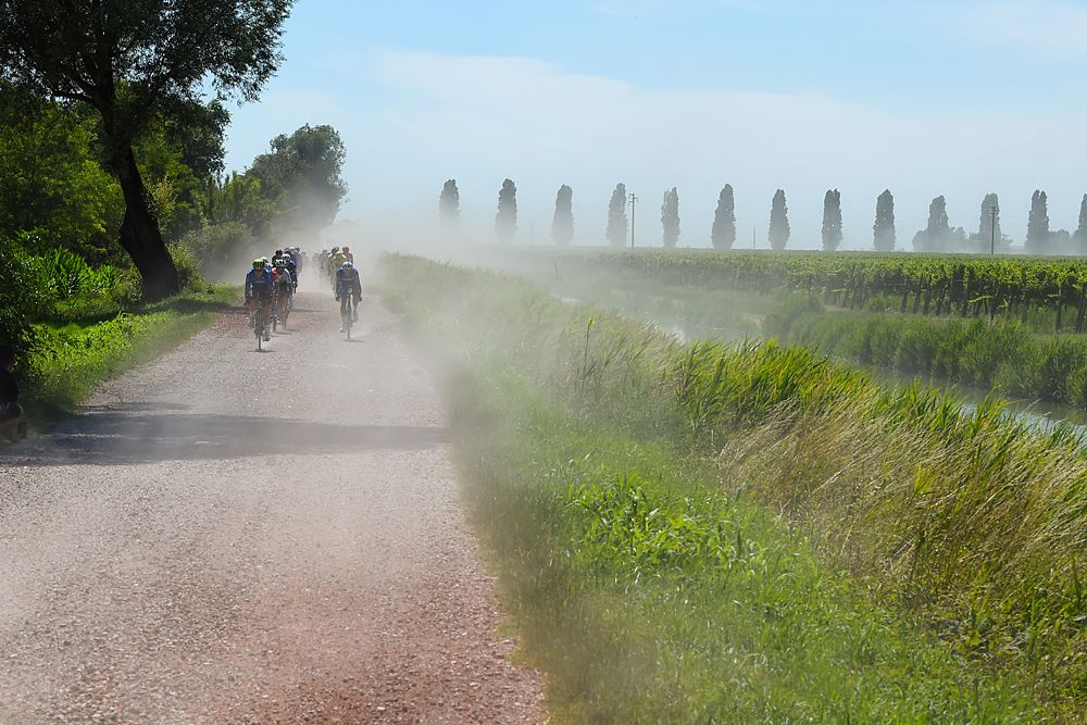 The dust kicks up during stage 4 at Adriatica Ionica Race
