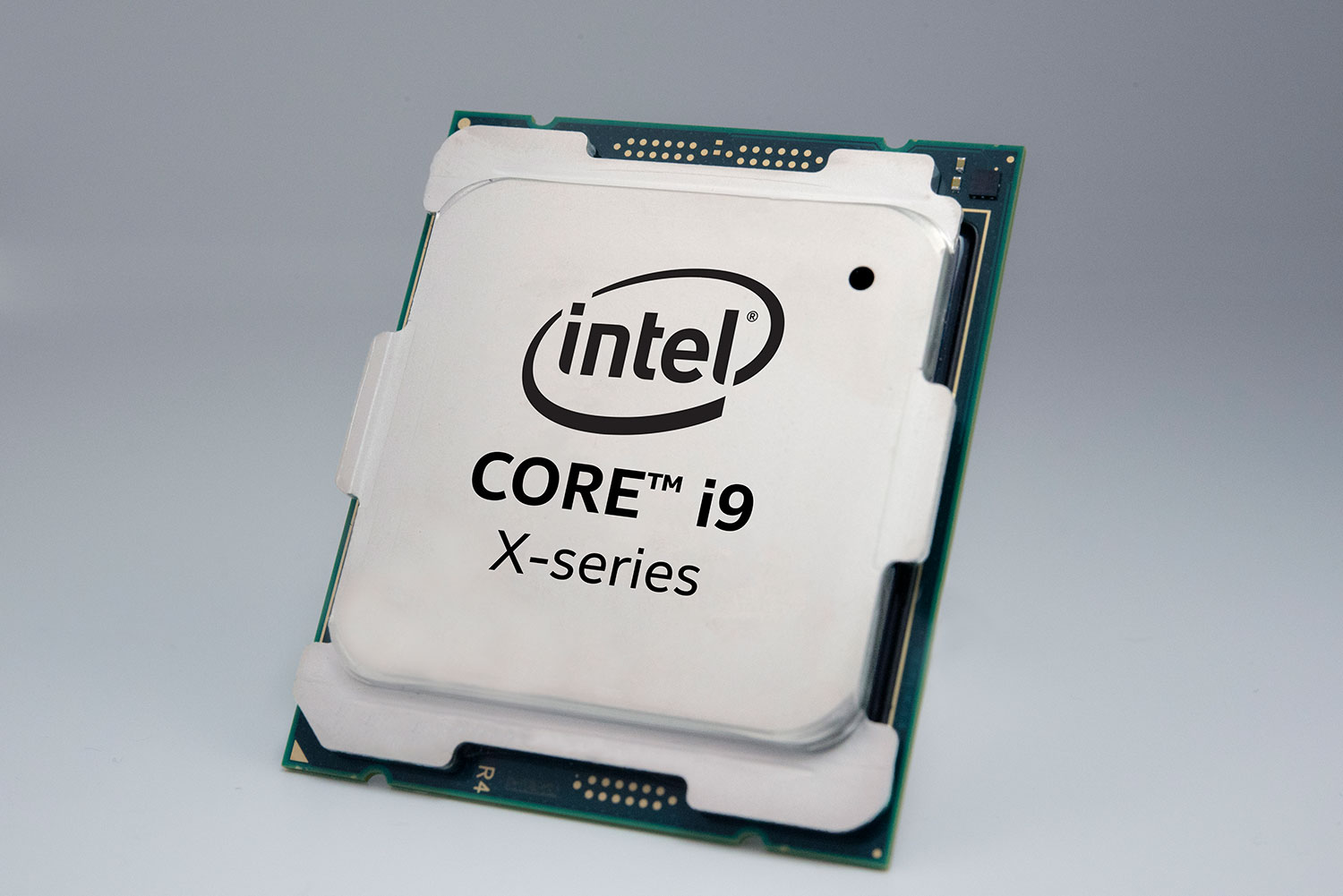 Detective duisternis toewijding Intel Core i9-10900X Cascade Lake-X Benchmarks Emerge | Tom's Hardware