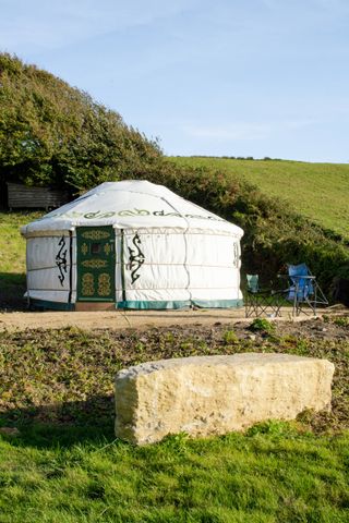 Yurt addition to Modern Barn by Coffey Architects