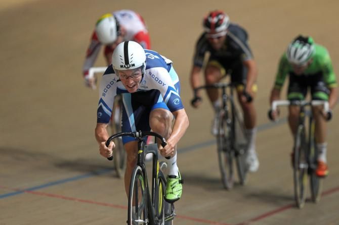 Scott Law (NSW) took home the men's scratch race