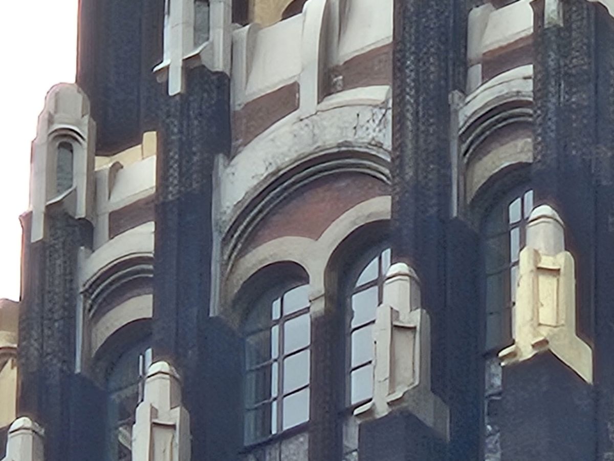 Samsung Galaxy Z Fold 6 zoom sample.