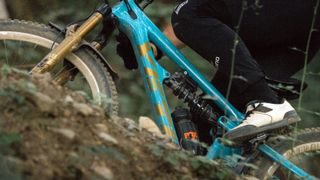 Fox launches Live Valve Neo, a wireless electronic suspension system that can be fitted to any full-suspension bike