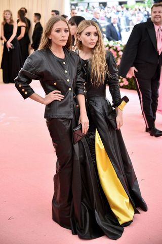 Marykate and Ashley Olsen