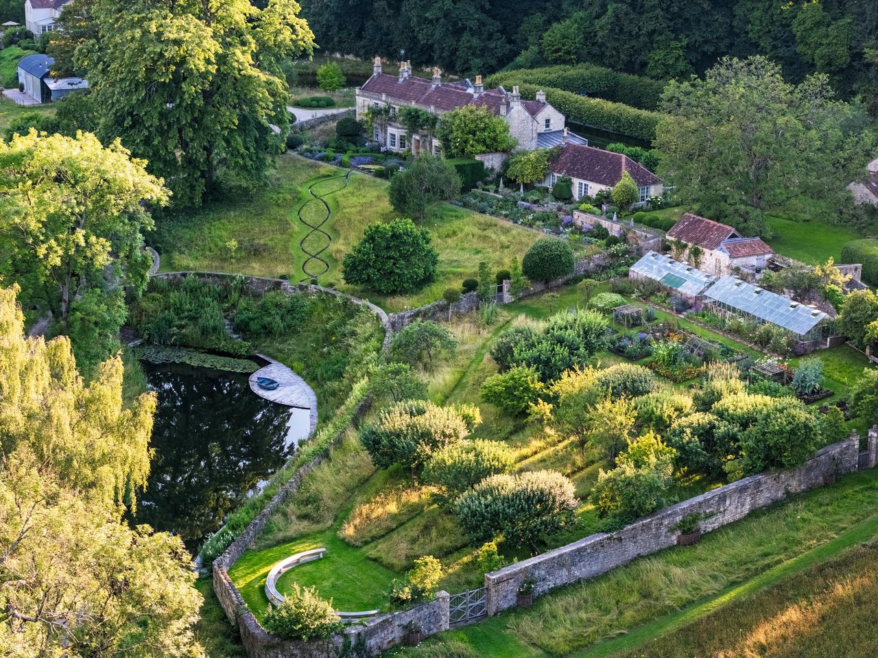 Caisson Gardens, Bath, with Tod Garden Tours, sits above 22 locks of the Somerset Coal canal.