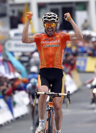 Samuel Sanchez wins, Tour de France 2011, stage 12