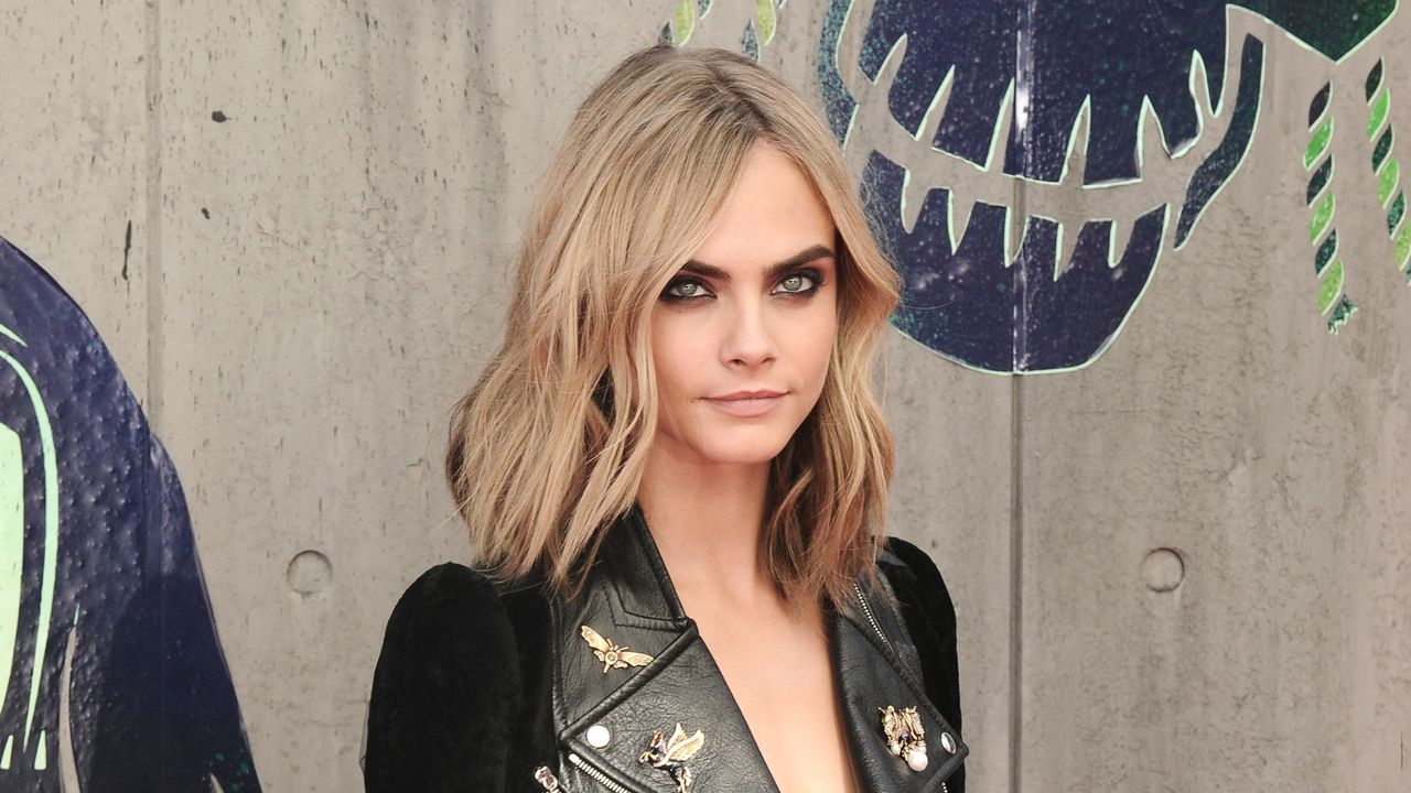 Cara Delevingne photo