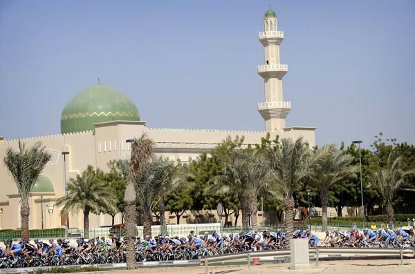 The peloton departs for the third stage.