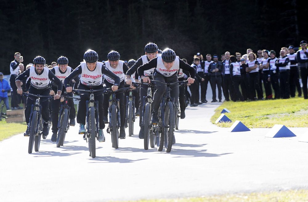 The mountain bike race is underway
