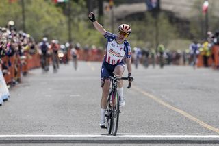 Megan Guarnier (Boels Dolmans) wins the opening stage