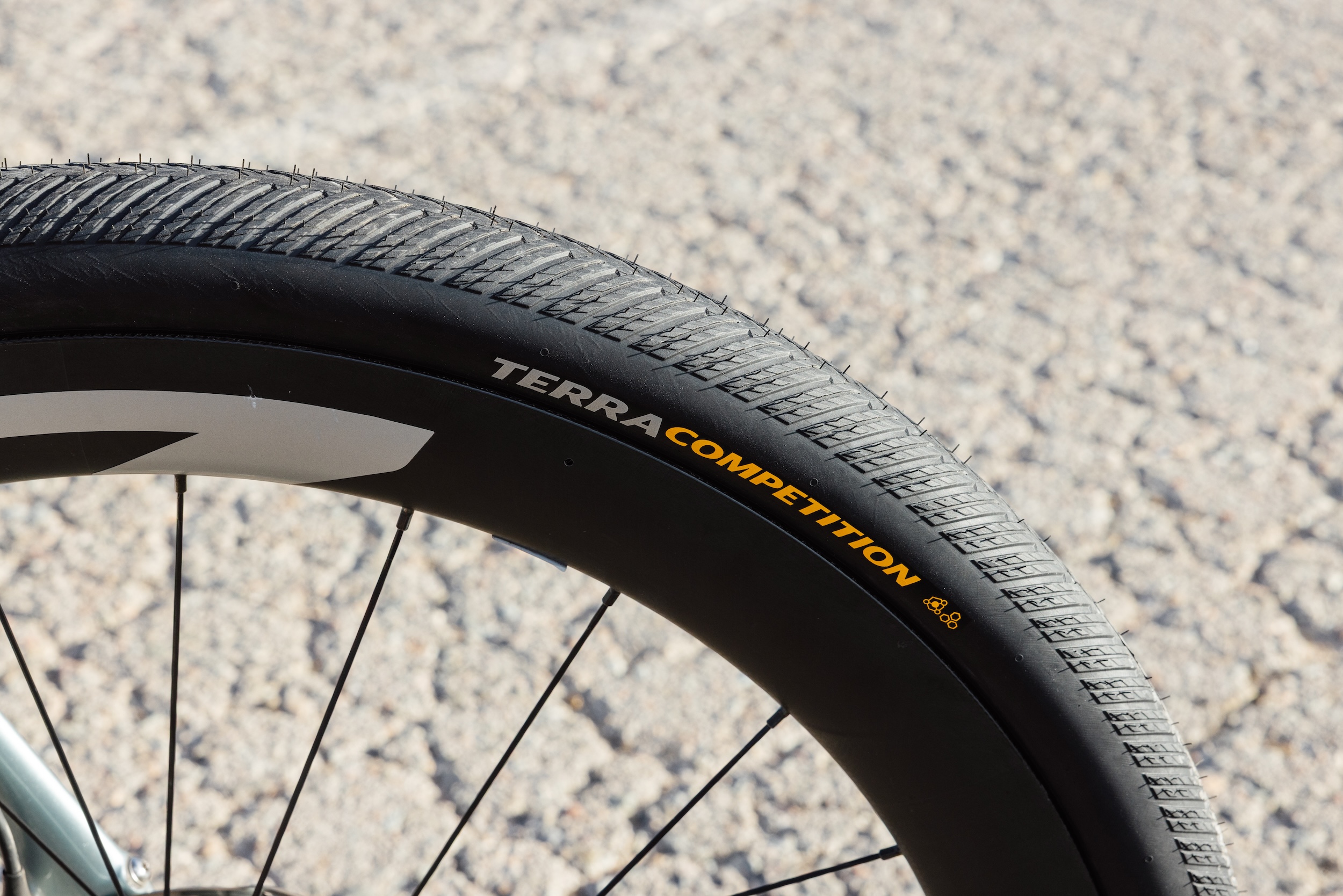 Side view of raised tread on shoulder of Continental Terra Competition tyre