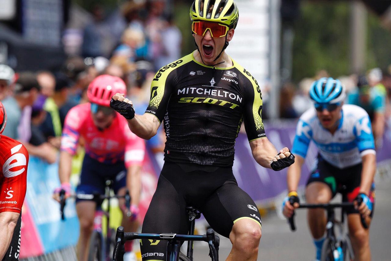 Mitchelton-Scott&rsquo;s Kaden Groves sprints to victory on stage 3 of the 2020 Herald Sun Tour in Wangaratta