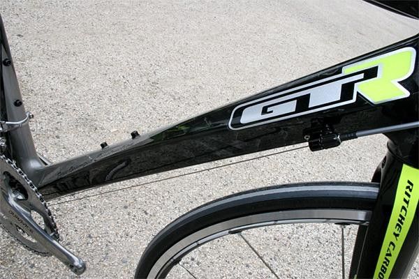 Hard edges on the down tube supposedly increase rigidity.