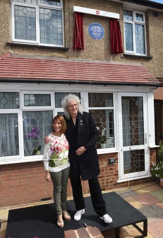 Brian May and Freddie Mercury's sister, Kashmira Cooke, at the plaque unveiling