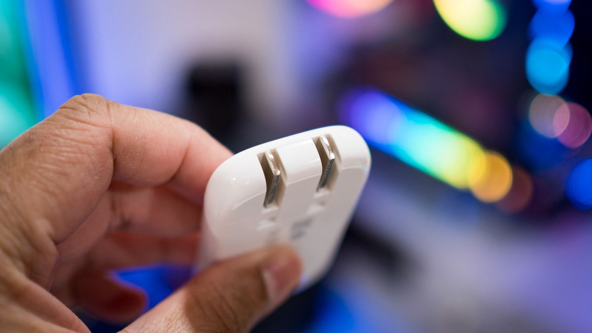 OPPO 50W mini SuperVOOC charger