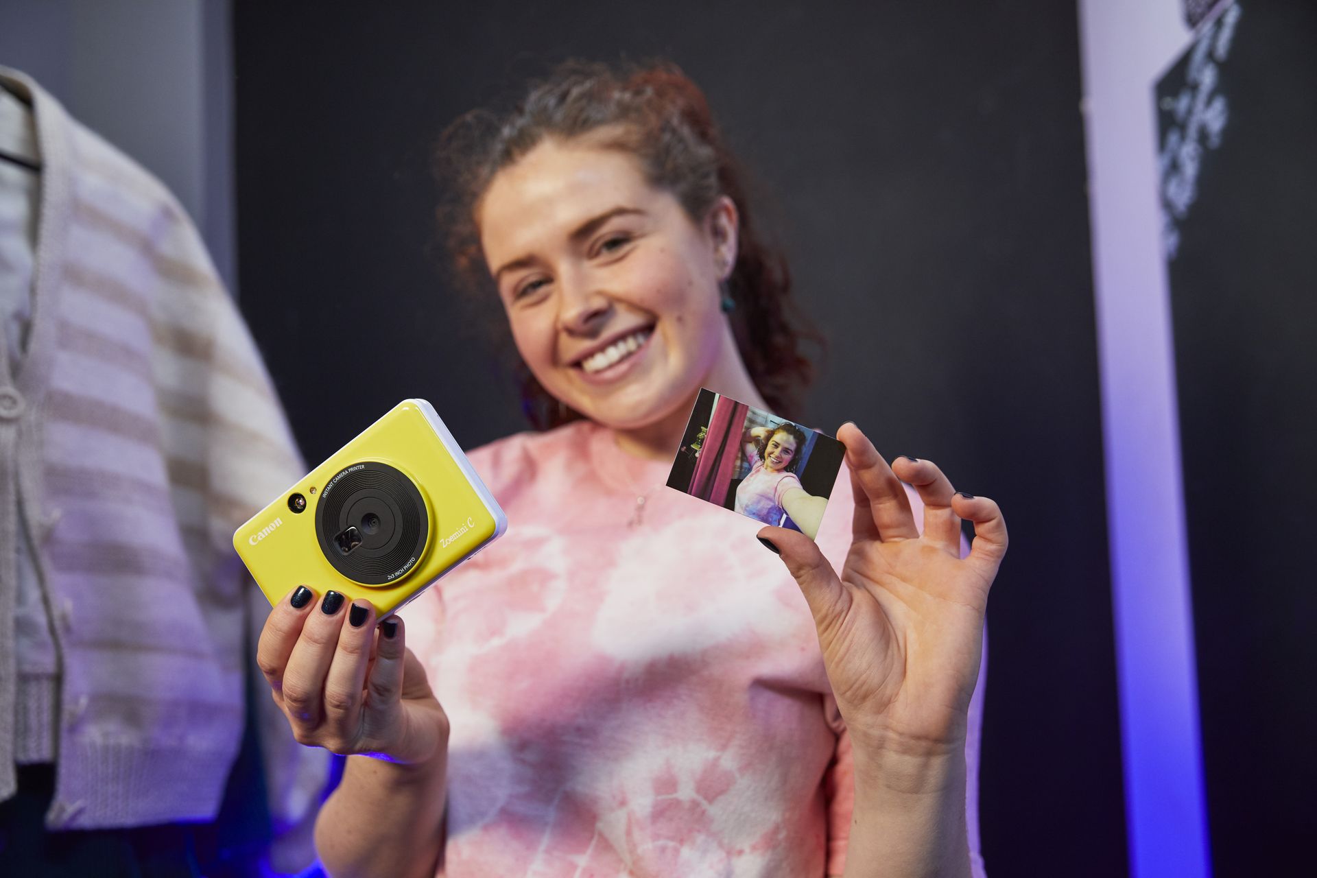 Canon Ivy Cliq / Zoemini C analogand digitalcamera offers instant fun