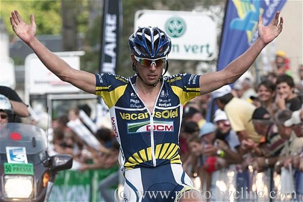 Bj&ouml;rn Leukemans (Vacansoleil-DCM) celebrates his victory on the Tour du Limousin's opening stage.