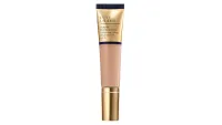 Estée Lauder Futurist Hydra Rescue Moisturizing Makeup SPF 45: leverages nourishing ingredients that quench dry complexions, all while offering long-lasting coverage, best foundation
