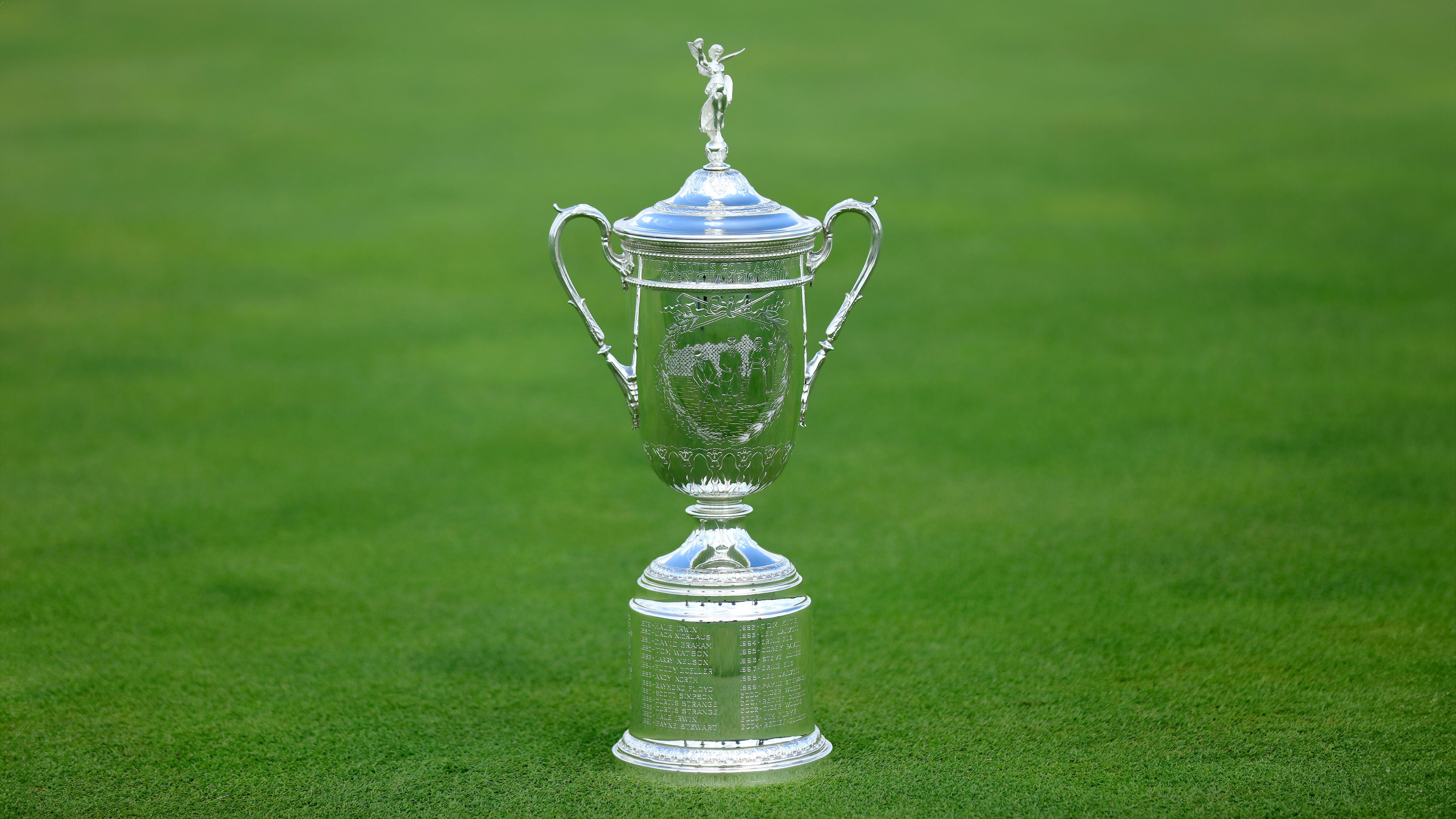 Photo of the US Open trophy