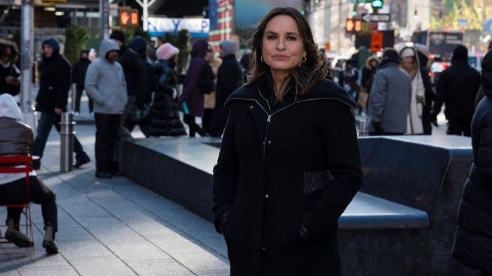 Mariska Hargitay as Olivia Benson in a winter coat in Law &amp; Order: SVU season 26 episode 14