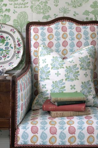 Mixing patterns in interiors: a 12-step masterclass | Homes & Gardens