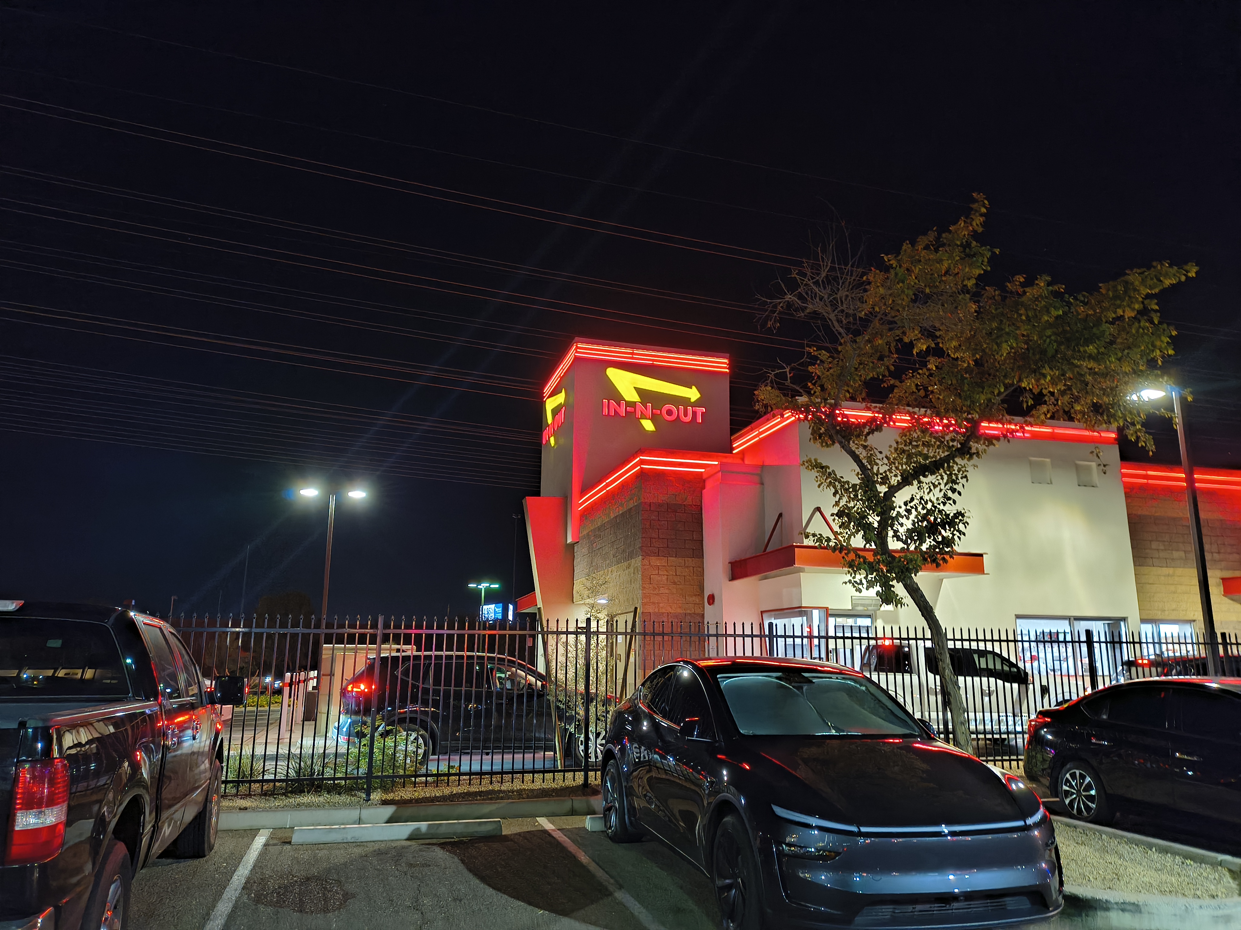 Camera samples for the Motorola Razr 2025.