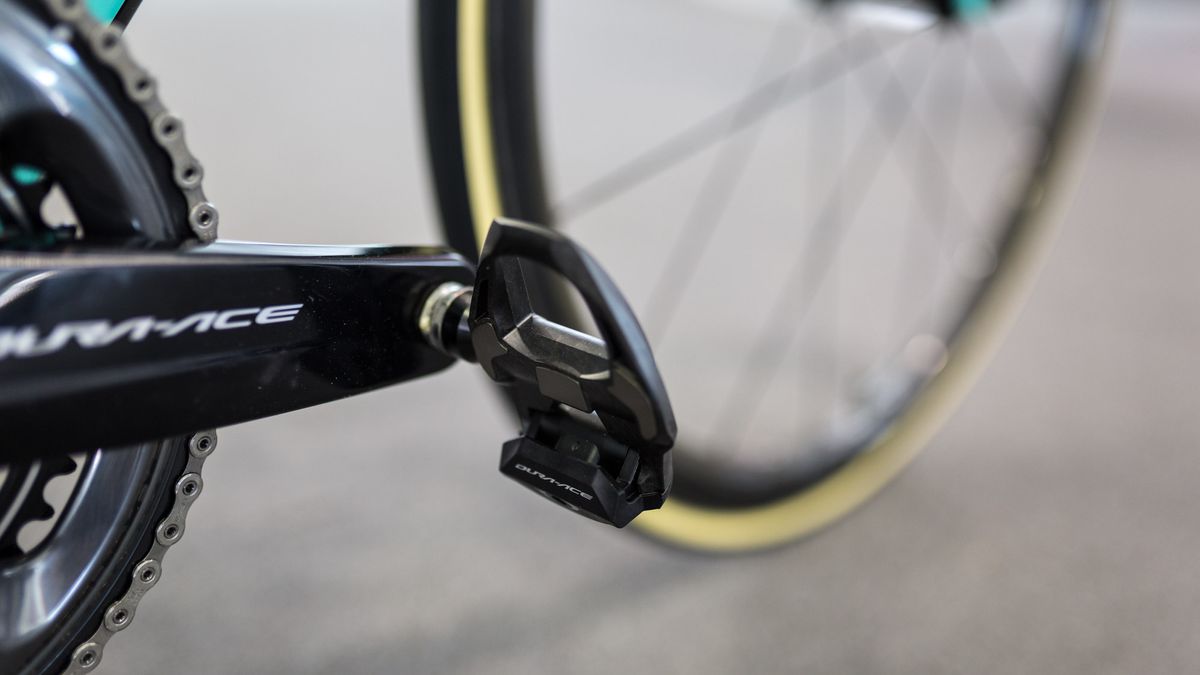 The full Shimano Dura-Ace R9100 series groupset extends to the pedals