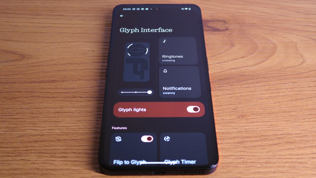 Nothing Phone 3a REVIEW Glyph Interface