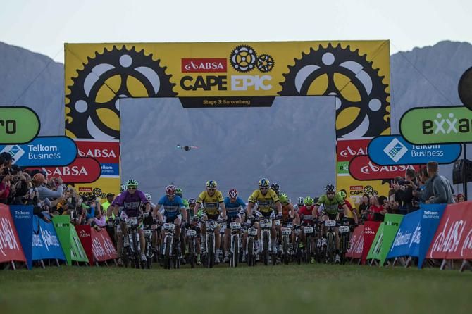 The leaders head out for stage 3