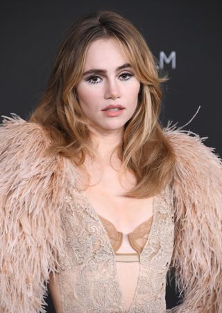 Suki Waterhouse arrives at the 10th Annual LACMA ART+FILM GALA Presented By GucciLos Angeles County Museum of Art on November 06, 2021 in Los Angeles, California