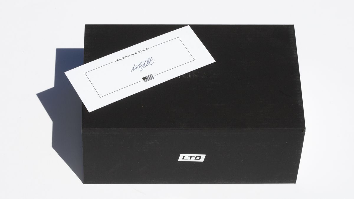 Roka CP-1x box with signed builder card